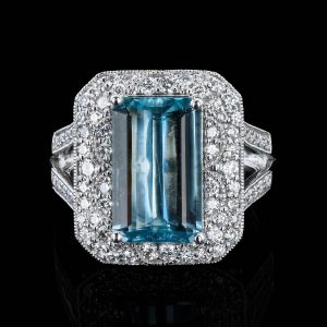 Spectacular Aquamarine and Diamond Platinum Ring