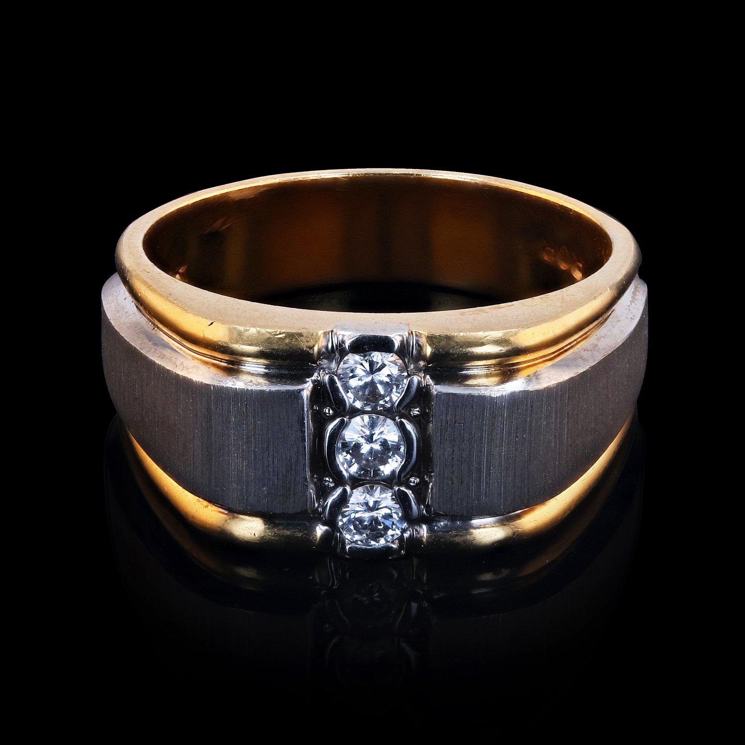 J25-DIAMOND and GOLD RING