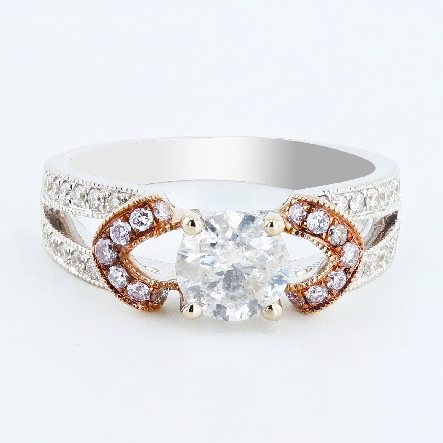 18K GOLD DIAMOND RING